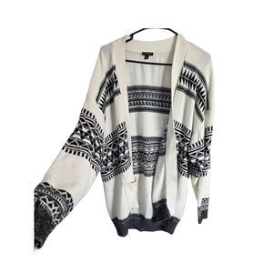EXPRESS Black Cream Aztec Southwestern Cardigan Sweater Pocket Size XS